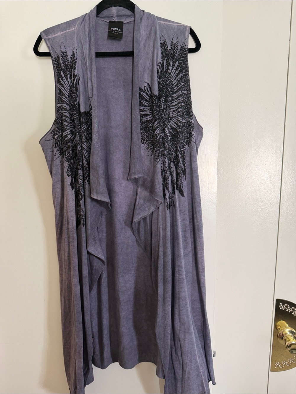 Vocal Dusty Lavender Tank with Black Wing & Dreamcatcher feather Graphic